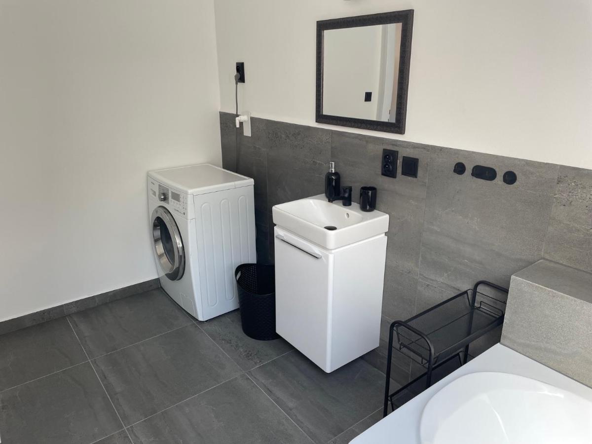 Apartman Vera 帕尔杜比采 外观 照片