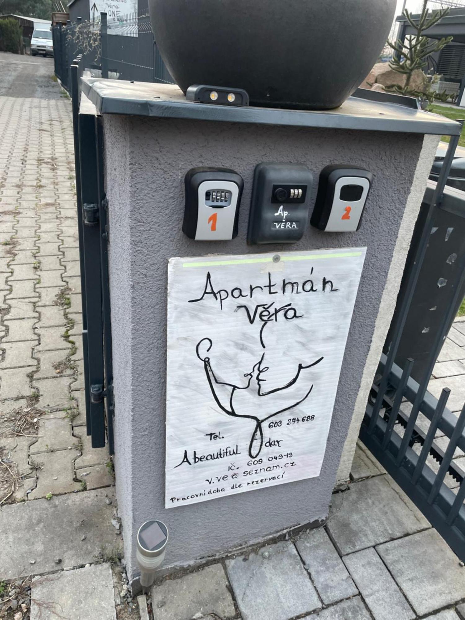 Apartman Vera 帕尔杜比采 外观 照片